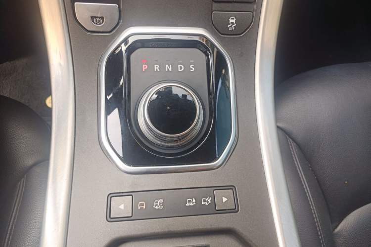 Used Land Rover Range Evoque 2015 2.0T Five-Door Zhiyao Edition Gear Lever