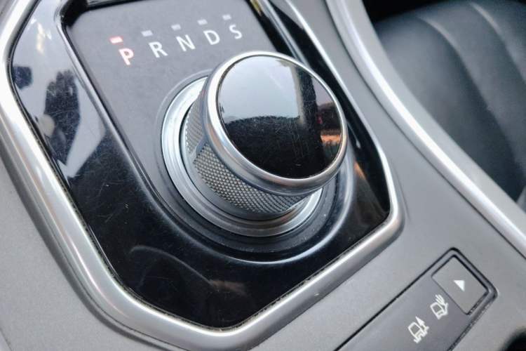 Used Land Rover Range Evoque 2015 2.0T Five-Door Fashion Edition Gear Lever