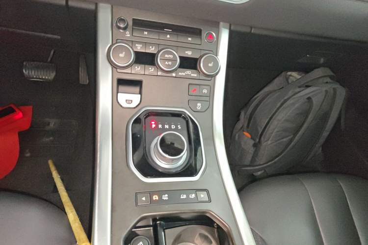 Used Land Rover Range Evoque 2015 2.0T Five-Door Fashion Edition Gear Lever