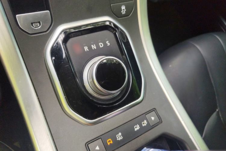 Used Land Rover Range Evoque 2015 2.0T Five-Door Zhiyao Edition Gear Lever