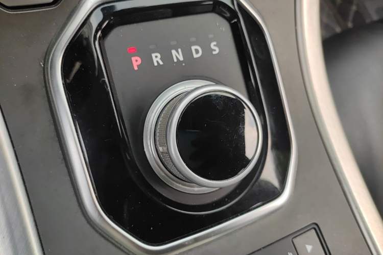 Used Land Rover Range Evoque 2015 2.0T Five-Door Fashion Edition Gear Lever