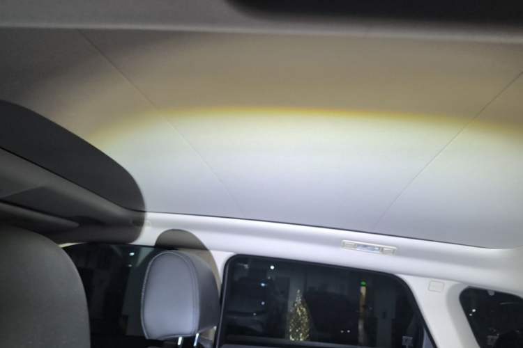 Used Land Rover Range Evoque 2015 2.0T Five-Door Zhiyao Edition Headliner