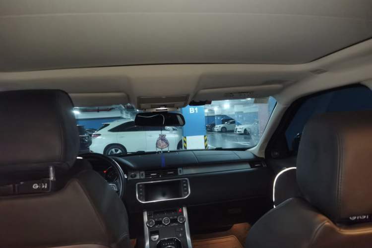 Used Land Rover Range Evoque 2015 2.0T 5-Door Luxury Edition Headliner