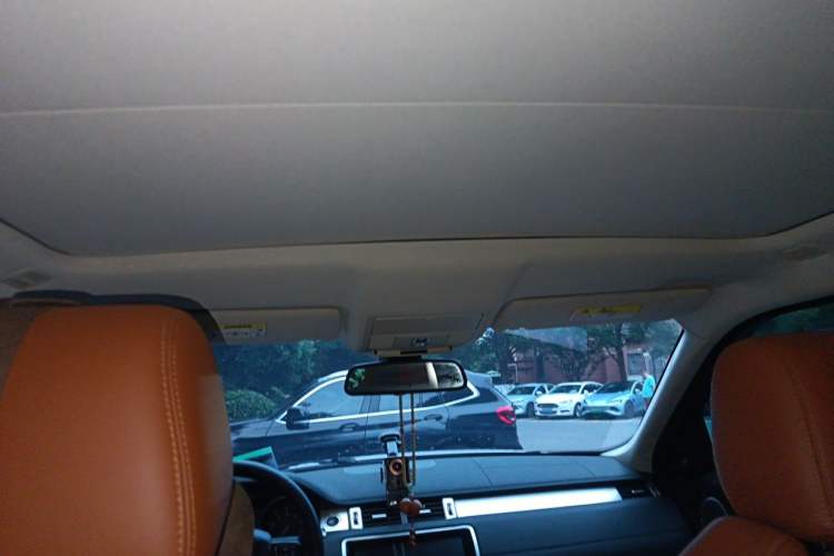 Used Land Rover Range Evoque 2015 2.0T Five-Door Zhiyao Edition Headliner