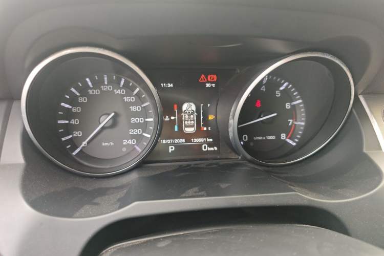 Used Land Rover Range Evoque 2015 2.0T Five-Door Fashion Edition Instrument Cluster