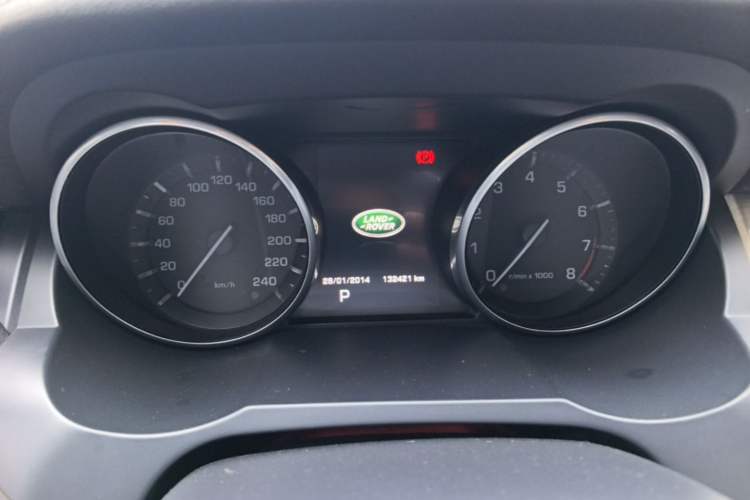 Used Land Rover Range Evoque 2015 2.0T Five-Door Zhiyao Edition Instrument Cluster