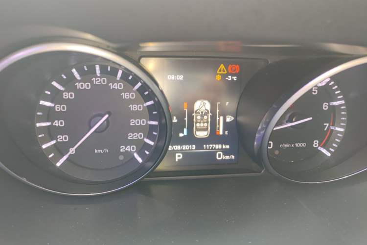 Used Land Rover Range Evoque 2015 2.0T Five-Door Fashion Edition Instrument Cluster