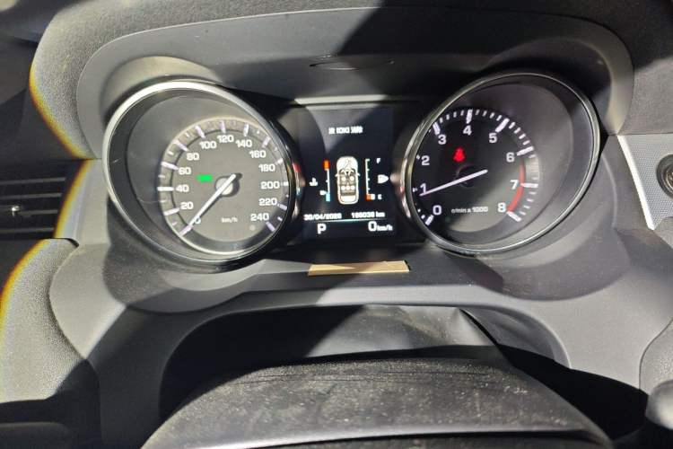 Used Land Rover Range Evoque 2015 2.0T 5-Door Ignite Edition Instrument Cluster
