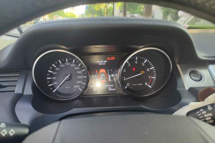 Used Land Rover Range Evoque 2015 2.0T Five-Door Fashion Edition Instrument Cluster