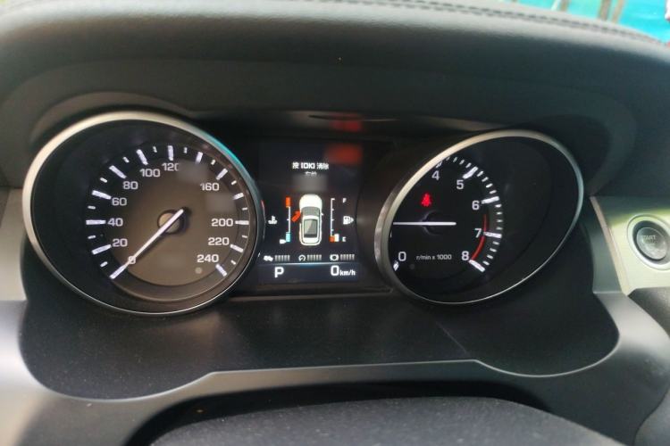 Used Land Rover Range Evoque 2015 2.0T Five-Door Zhiyao Edition Instrument Cluster