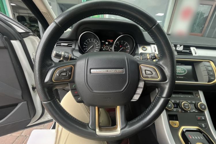 Used Land Rover Range Evoque 2015 2.0T Five-Door Sporty Edition Interior 1