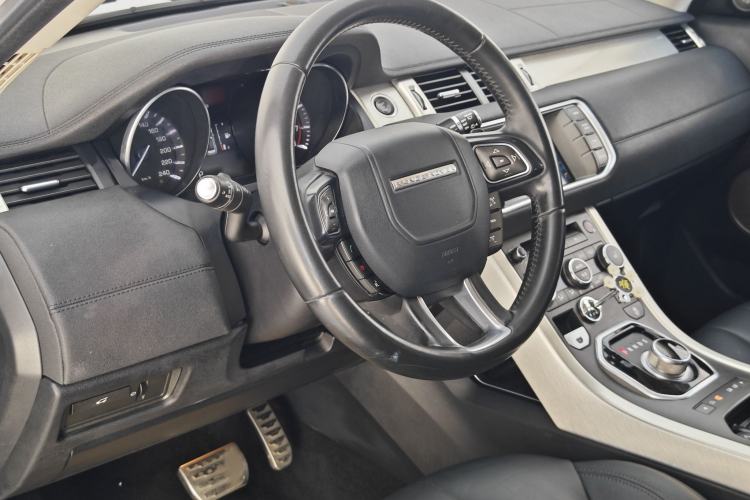 Used Land Rover Range Evoque 2015 2.0T Five-Door Zhiyao Edition Interior 12