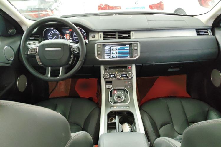 Used Land Rover Range Evoque 2015 2.0T Five-Door Zhiyao Edition Interior 2