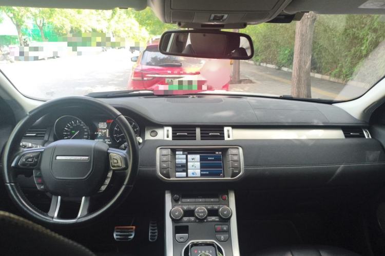 Used Land Rover Range Evoque 2015 2.0T 5-Door Ignite Edition Interior 2