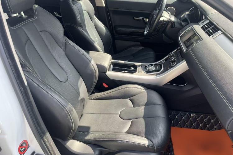 Used Land Rover Range Evoque 2015 2.0T Five-Door Sporty Edition Interior 2