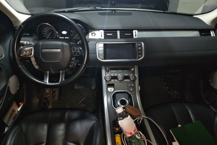 Used Land Rover Range Evoque 2015 2.0T Five-Door Zhiyao Edition Interior 2