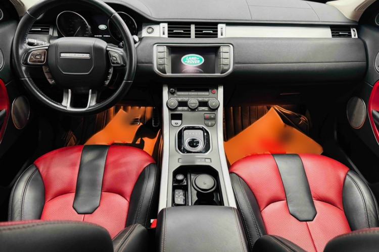 Used Land Rover Range Evoque 2015 2.0T Five-Door Sporty Edition Interior 3