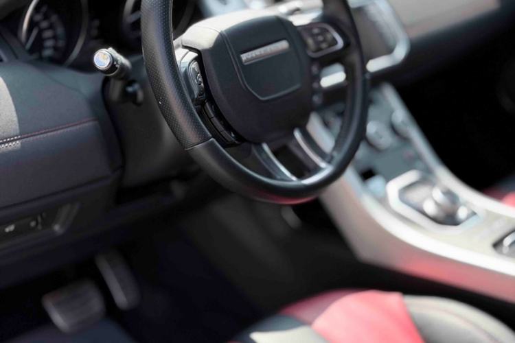 Used Land Rover Range Evoque 2015 2.0T 5-Door Ignite Edition Interior 3