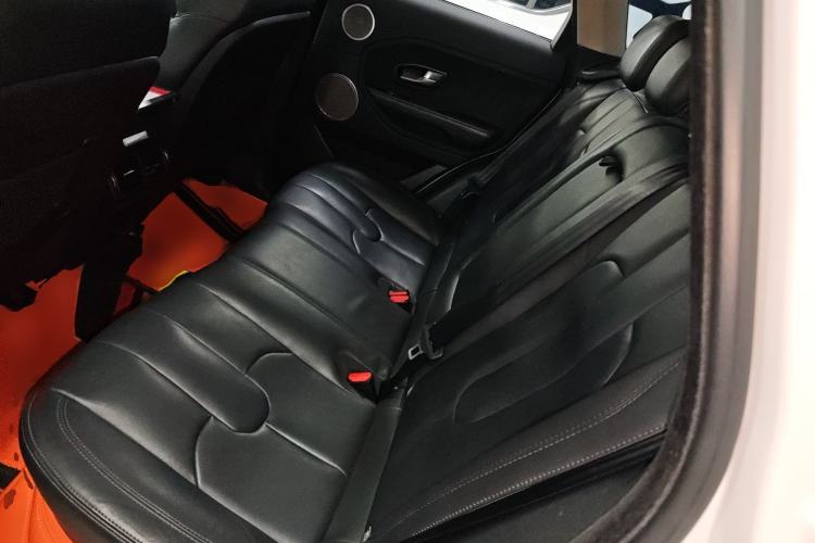Used Land Rover Range Evoque 2015 2.0T Five-Door Zhiyao Edition Interior 4