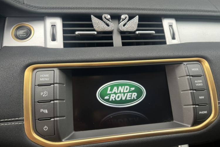 Used Land Rover Range Evoque 2015 2.0T Five-Door Sporty Edition Interior 5