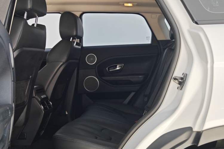 Used Land Rover Range Evoque 2015 2.0T Five-Door Zhiyao Edition Interior 9