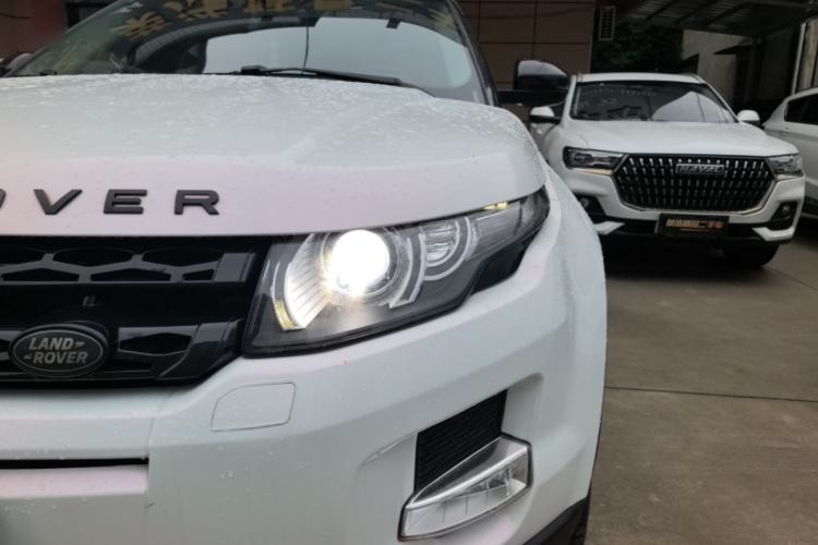Used Land Rover Range Evoque 2015 2.0T Five-Door Zhiyao Edition Left Front Headlight
