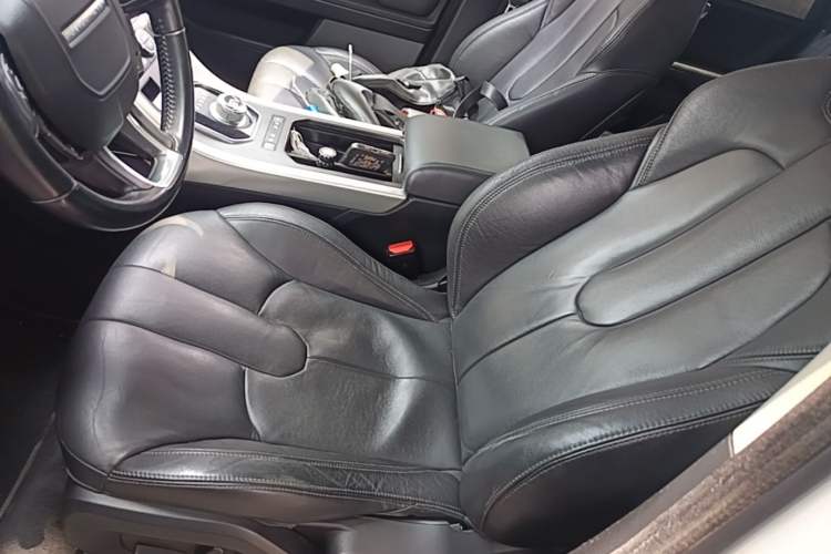 Used Land Rover Range Evoque 2015 2.0T Five-Door Zhiyao Edition Left Front Seat