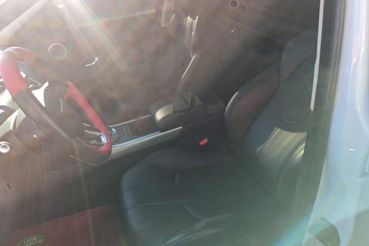 Used Land Rover Range Evoque 2015 2.0T Five-Door Fashion Edition Left Front Seat