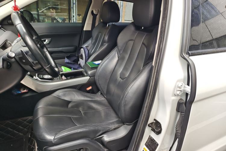 Used Land Rover Range Evoque 2015 2.0T Five-Door Zhiyao Edition Left Front Seat