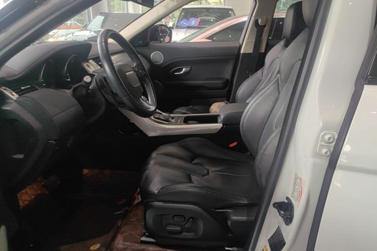 Used Land Rover Range Evoque 2015 2.0T Five-Door Zhiyao Edition Left Front Seat