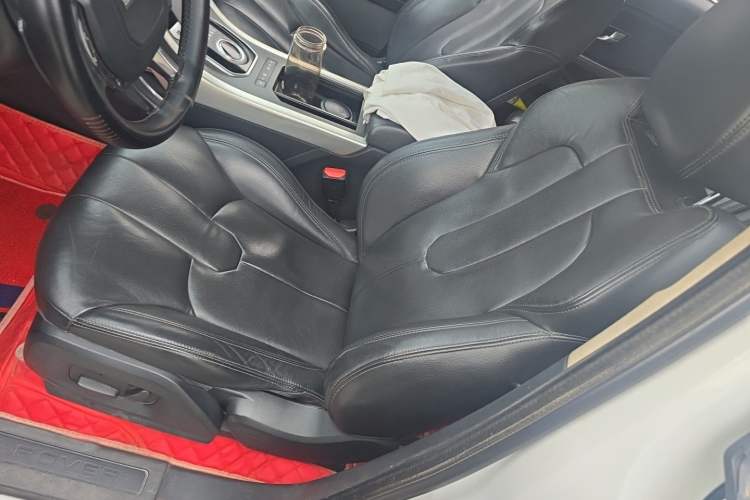 Used Land Rover Range Evoque 2015 2.0T Five-Door Zhiyao Edition Left Front Seat