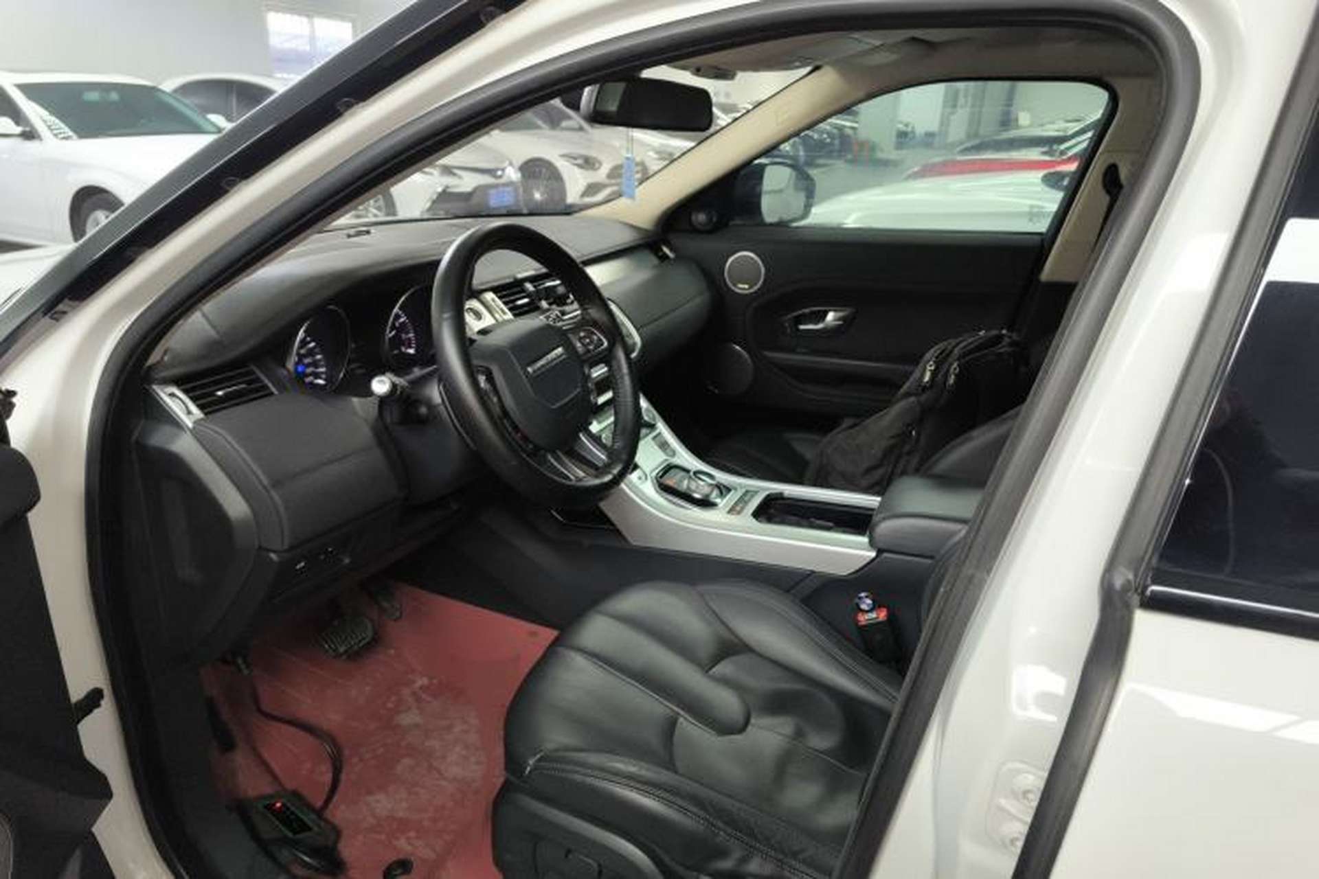 Used Land Rover Range Evoque 2015 2.0T Five-Door Zhiyao Edition Left Front Seat