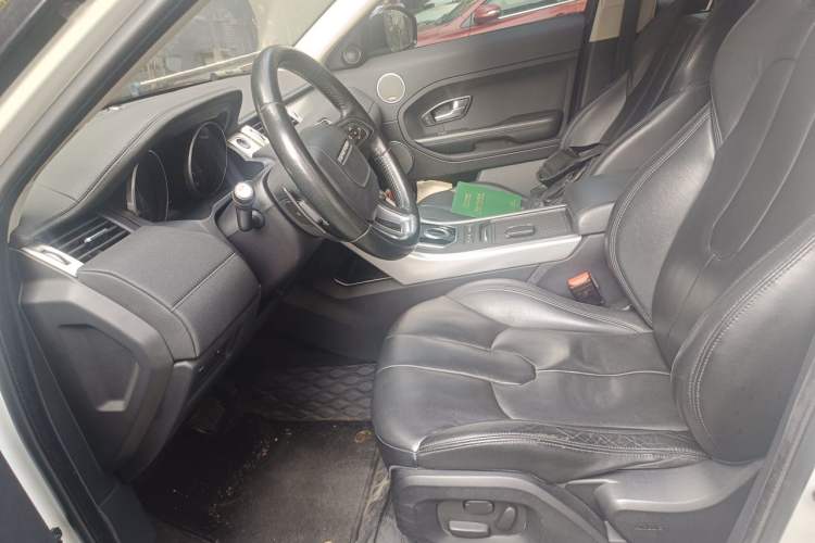 Used Land Rover Range Evoque 2015 2.0T Five-Door Zhiyao Edition Left Front Seat
