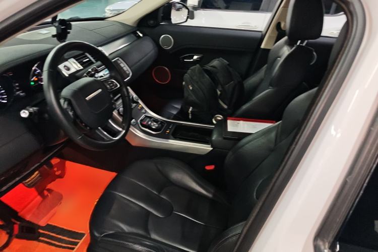 Used Land Rover Range Evoque 2015 2.0T Five-Door Zhiyao Edition Left Front Seat