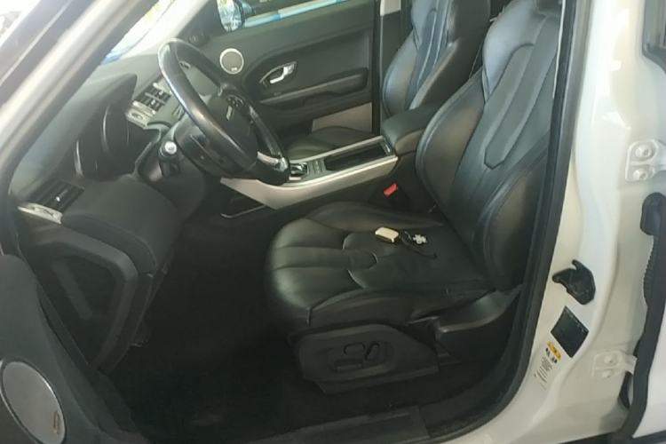 Used Land Rover Range Evoque 2015 2.0T Five-Door Zhiyao Edition Left Front Seat