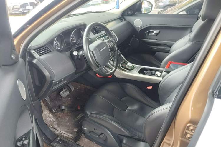 Used Land Rover Range Evoque 2015 2.0T Five-Door Zhiyao Edition Left Front Seat