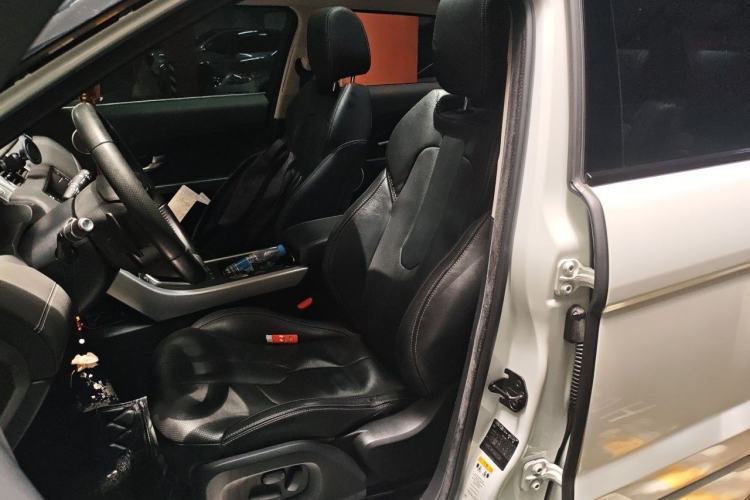 Used Land Rover Range Evoque 2015 2.0T Five-Door Sporty Edition Left Front Seat