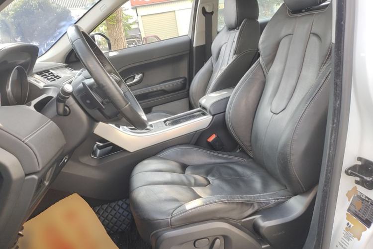 Used Land Rover Range Evoque 2015 2.0T 5-Door Ignite Edition Left Front Seat