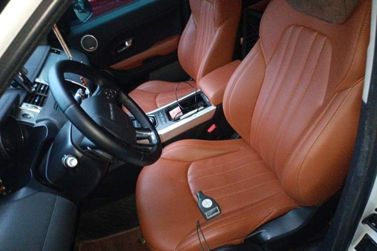 Used Land Rover Range Evoque 2015 2.0T Five-Door Zhiyao Edition Left Front Seat
