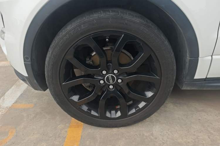 Used Land Rover Range Evoque 2015 2.0T Five-Door Enjoyment Edition Left Front Wheel Hub