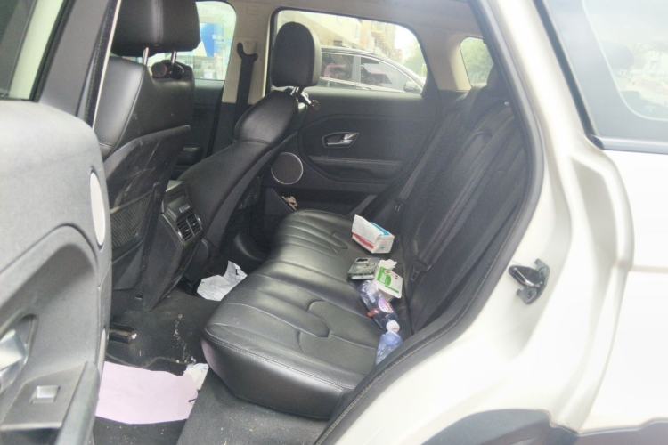Used Land Rover Range Evoque 2015 2.0T Five-Door Zhiyao Edition Left Rear Seat