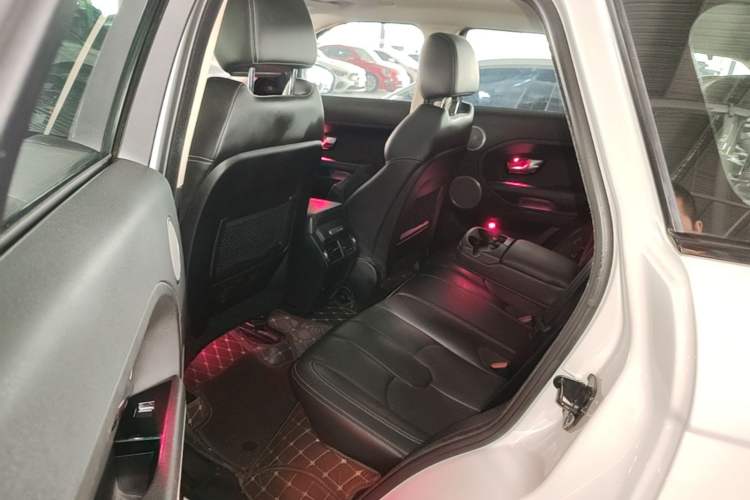 Used Land Rover Range Evoque 2015 2.0T Five-Door Sporty Edition Left Rear Seat
