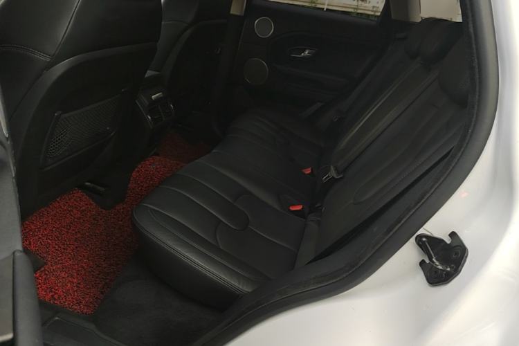 Used Land Rover Range Evoque 2015 2.0T Five-Door Zhiyao Edition Left Rear Seat