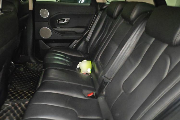 Used Land Rover Range Evoque 2015 2.0T Five-Door Zhiyao Edition Left Rear Seat
