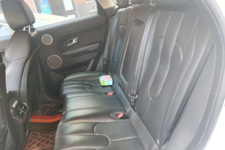 Used Land Rover Range Evoque 2015 2.0T Five-Door Zhiyao Edition Left Rear Seat