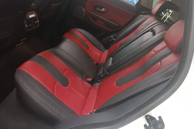 Used Land Rover Range Evoque 2015 2.0T 5-Door Ignite Edition Left Rear Seat