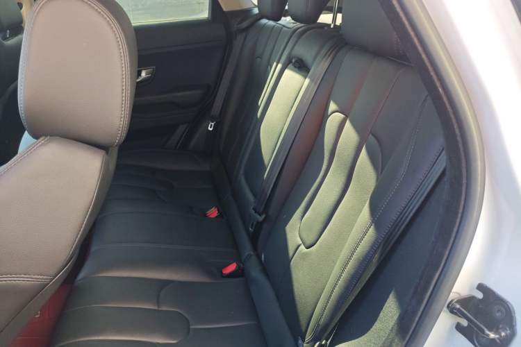 Used Land Rover Range Evoque 2015 2.0T Five-Door Fashion Edition Left Rear Seat