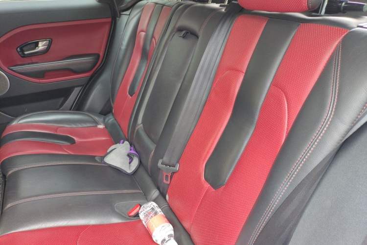 Used Land Rover Range Evoque 2015 2.0T Five-Door Sporty Edition Left Rear Seat