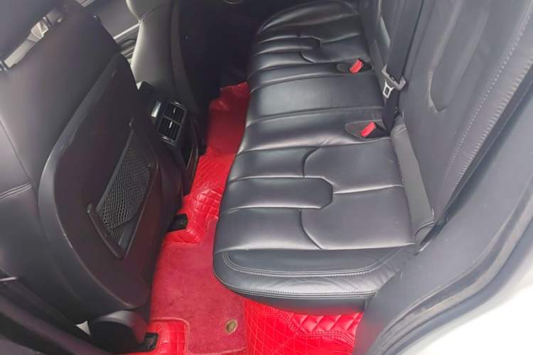 Used Land Rover Range Evoque 2015 2.0T Five-Door Fashion Edition Left Rear Seat