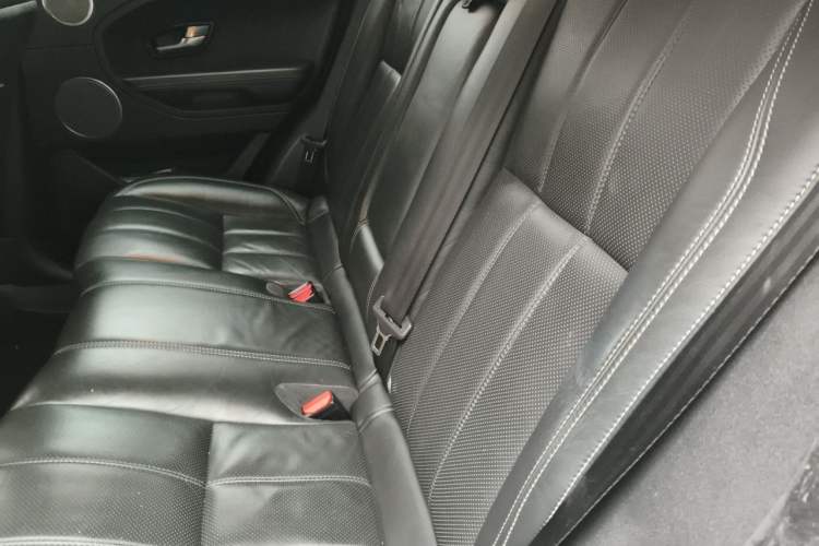 Used Land Rover Range Evoque 2015 2.0T Five-Door Enjoyment Edition Left Rear Seat